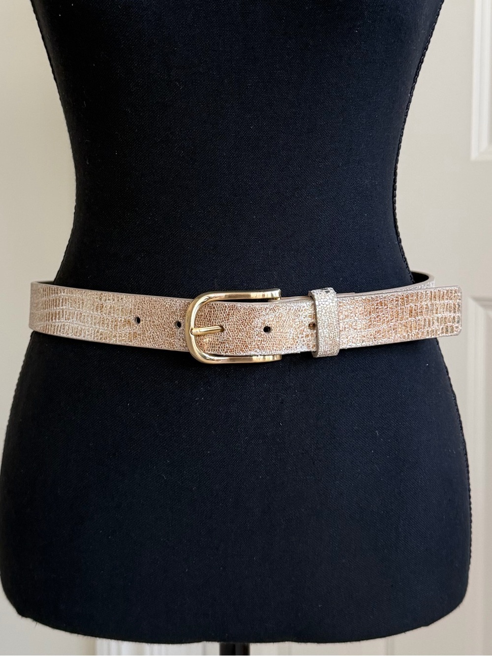 Calvin Klein Metallic Gold Leather Belt with Gold Buckle, size Small